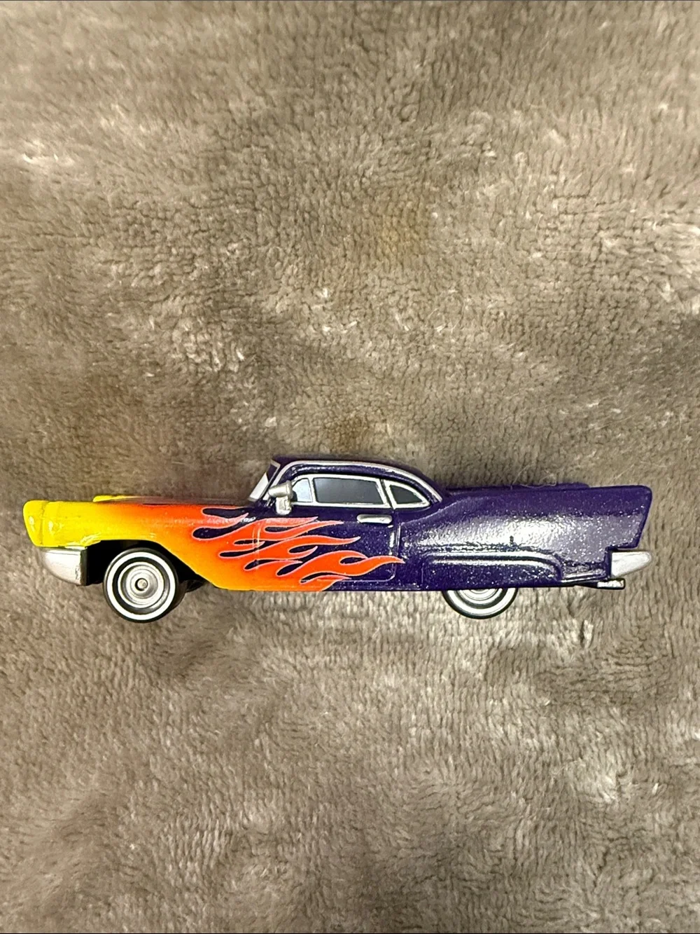 🏎️ Disney Pixar Cars Rare Greta 1:55 Diecast Purple With Flames On Hood & Side